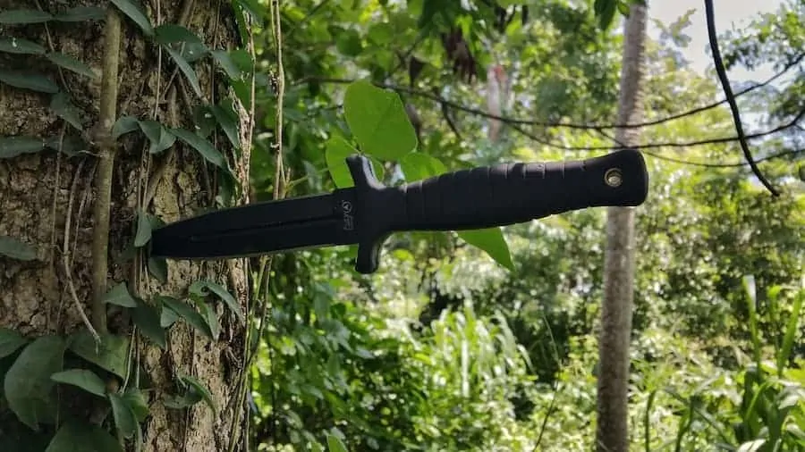 sharp boot knife